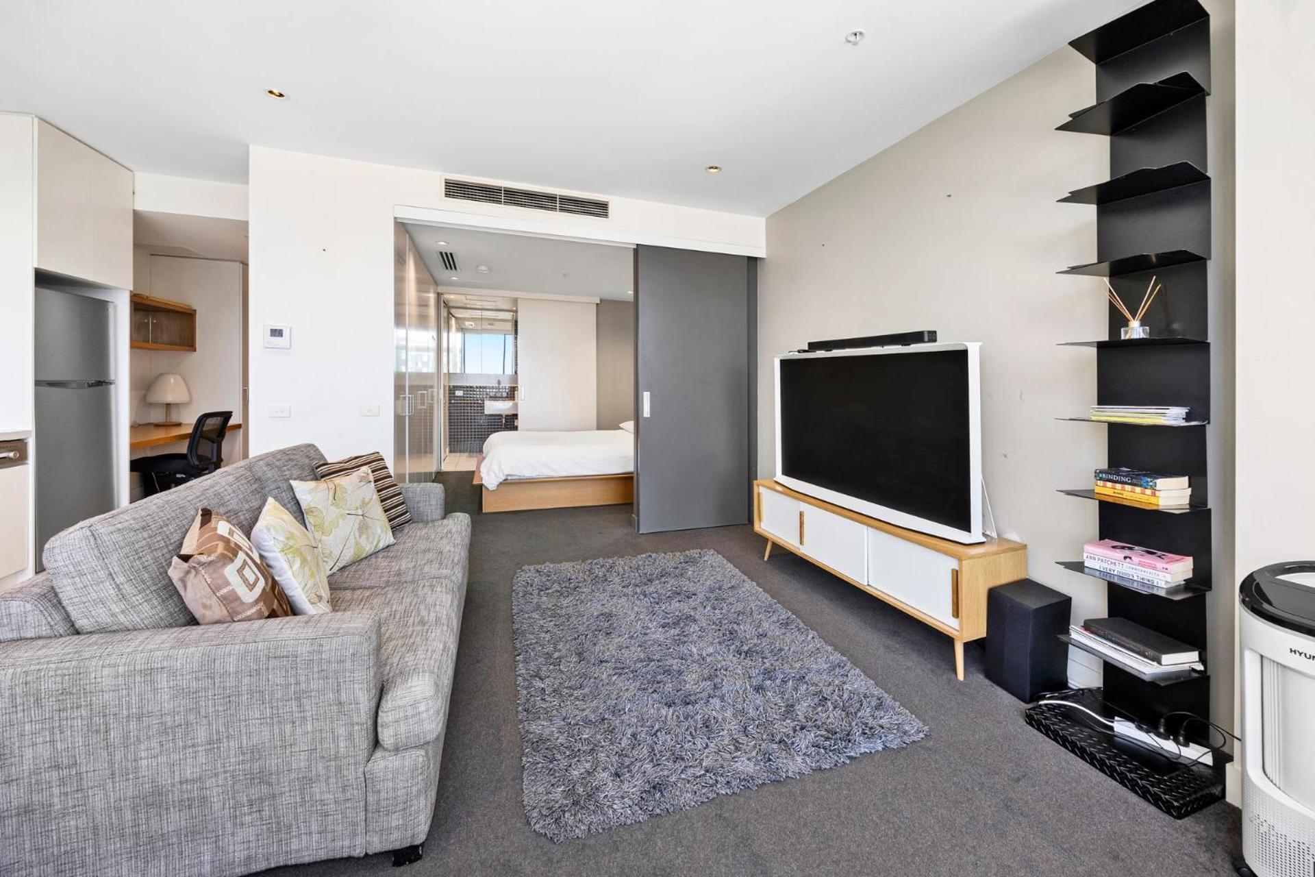 Luxury Designer Suite In Most Prestigious Location In Ville de Melbourne Extérieur photo