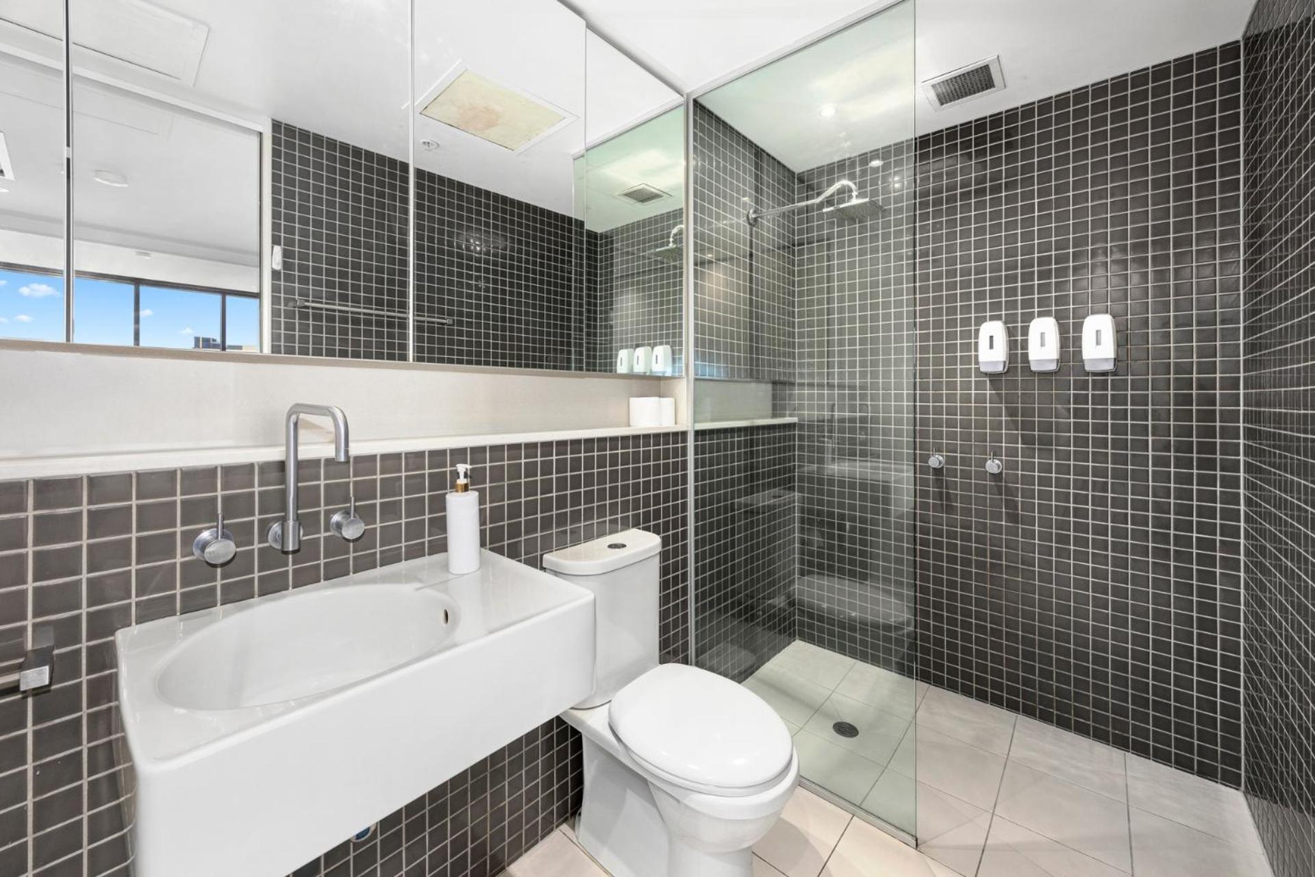 Luxury Designer Suite In Most Prestigious Location In Ville de Melbourne Extérieur photo