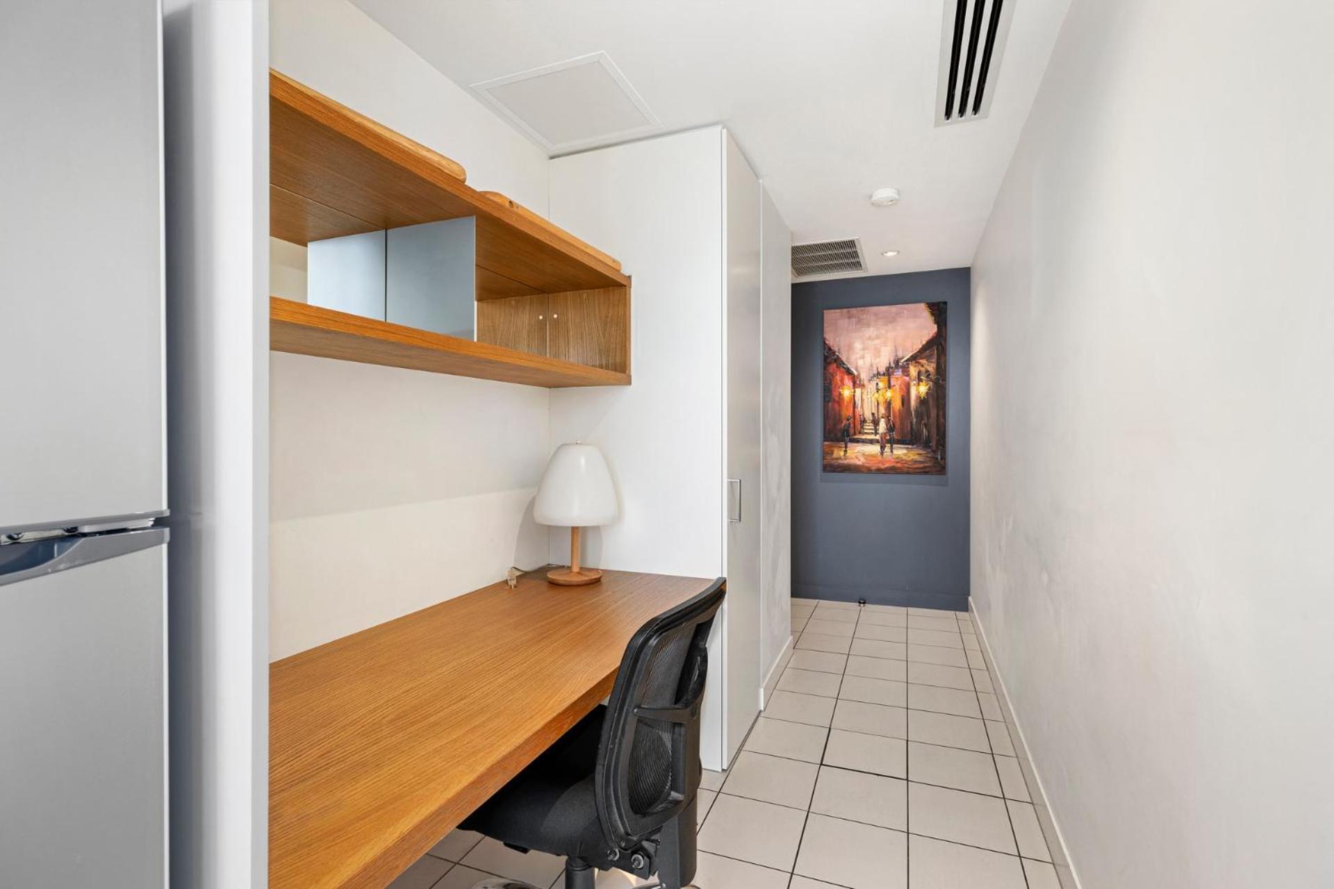 Luxury Designer Suite In Most Prestigious Location In Ville de Melbourne Extérieur photo