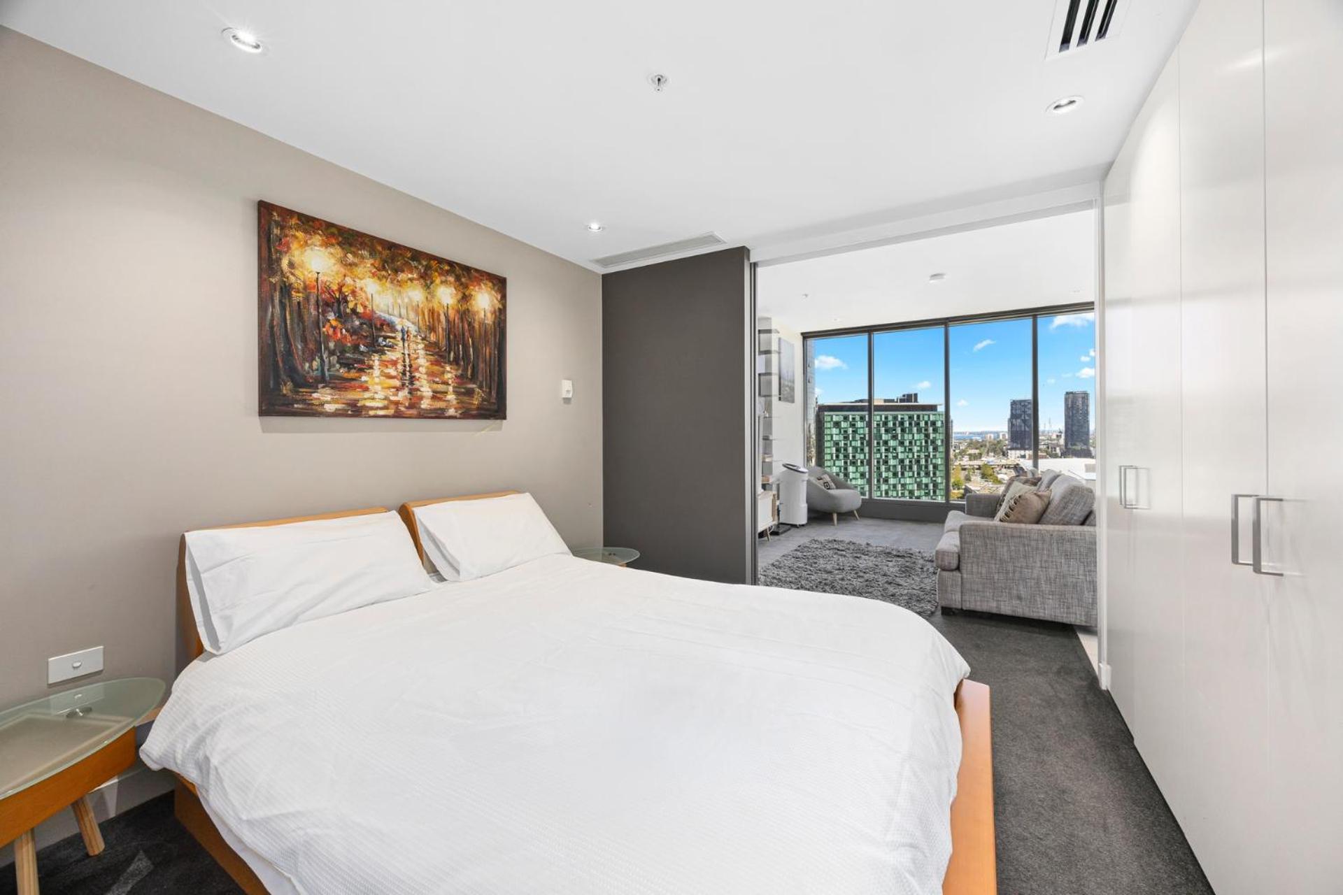 Luxury Designer Suite In Most Prestigious Location In Ville de Melbourne Extérieur photo